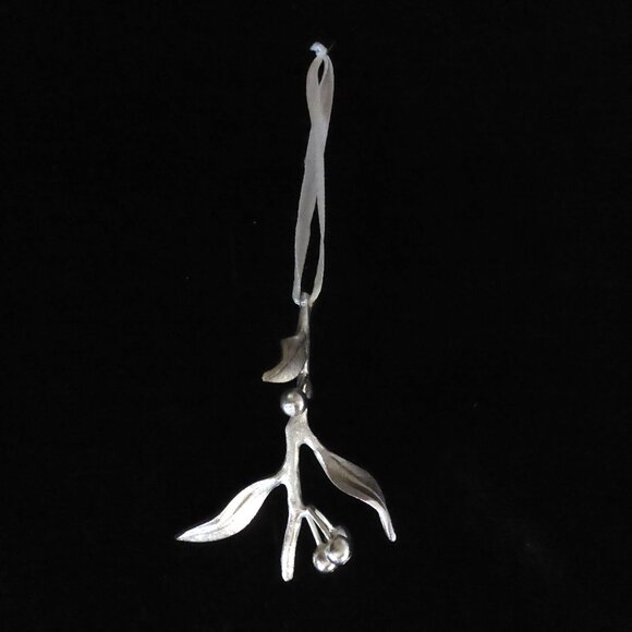 NEW 3.5” SILVER MISTLETOE BRANCH SPRIG ORNAMENT HOLIDAY CHRISTMAS DECORATION - Picture 1 of 15